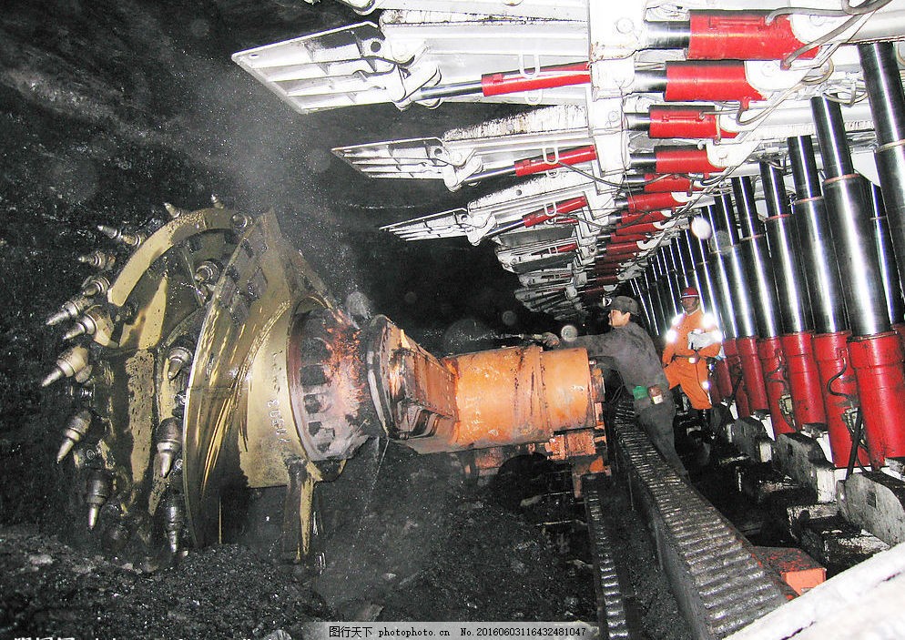 現代化綜合采煤機 煤炭開采的高效利器